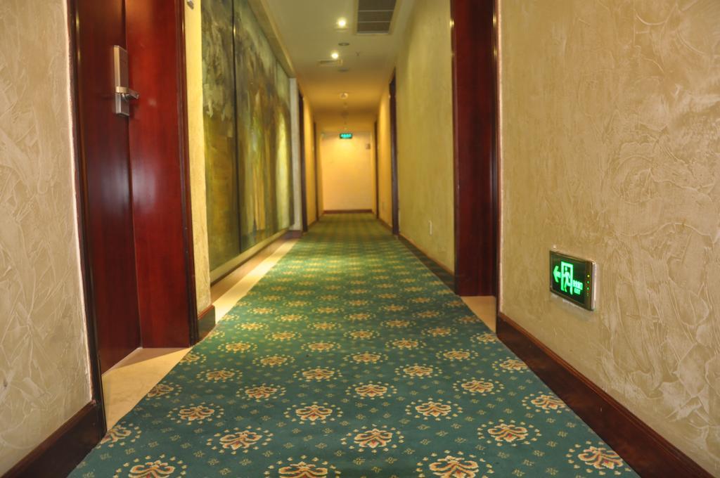 Starway Hotel Silver ג'וחאי מראה חיצוני תמונה